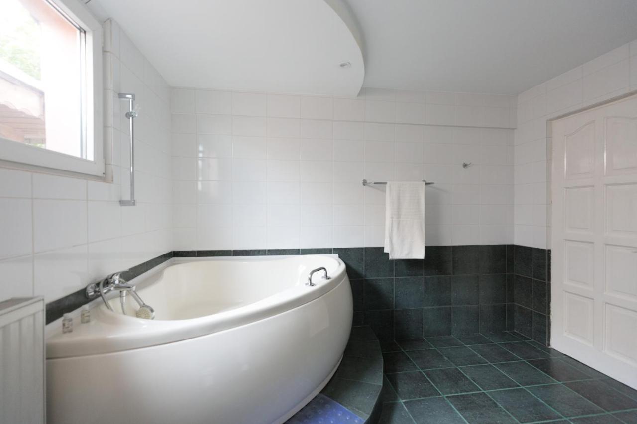 Hotel Casa Ris à Târgu Jiu Extérieur photo