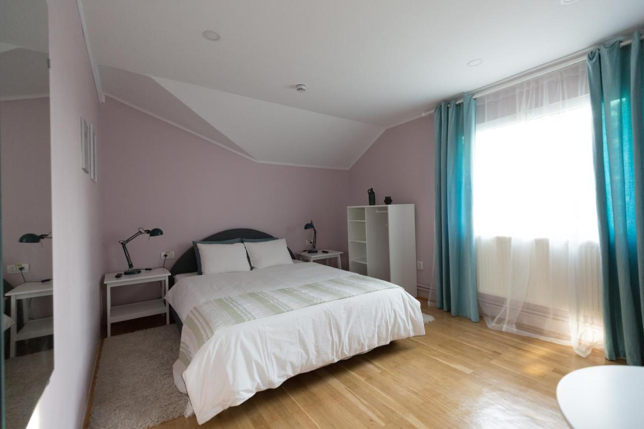 Hotel Casa Ris à Târgu Jiu Extérieur photo